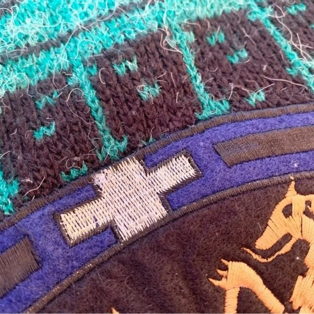 VTG Tampa 80's Turtleneck Ski Winter Sweater Emobroidered Crest M/L - Picture 9 of 9